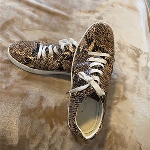 Leather snakeskin sneakers